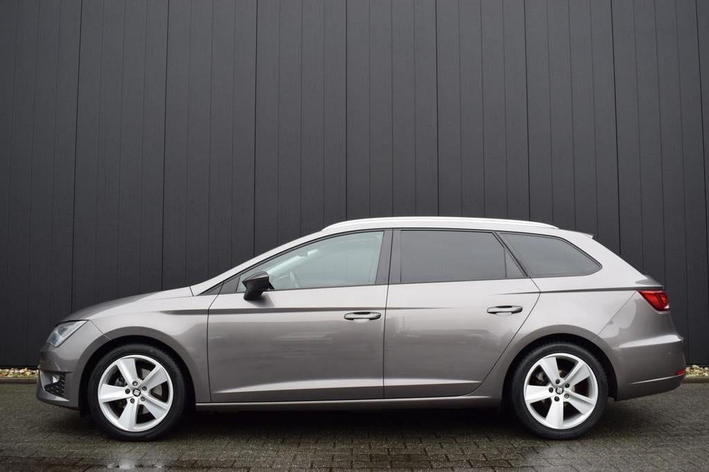 SEAT Leon ST 1.4 TSi FR Connect LED | Panoramadak | Leder/Al, Auto's, Seat, Gebruikt, 4 cilinders, Leon, Parkeersensor