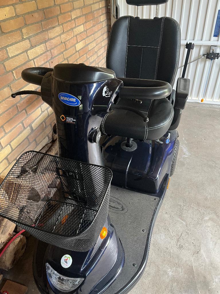 Scootmobiel Invacare, Ophalen, 10 km/u of minder, Gebruikt, Invacare