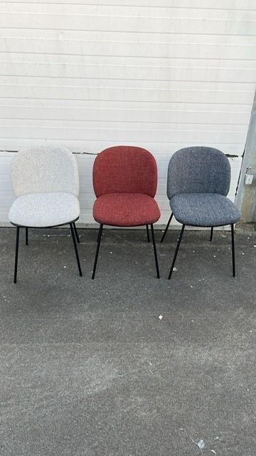 4 stoelen By boo nieuw model Clypso beige, rood, antraciet, Ophalen, Overige kleuren, Nieuw, Stof