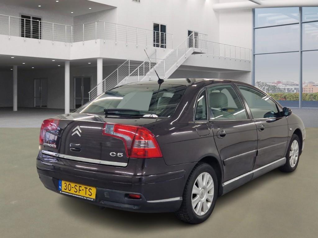 Citroen C5 2.0-16V Exclusive, Auto's, Citroën, Gebruikt, 4 cilinders, 700 kg, Origineel Nederlands