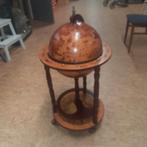 Antieke Wereldbol drankenbar met wielen, Ophalen