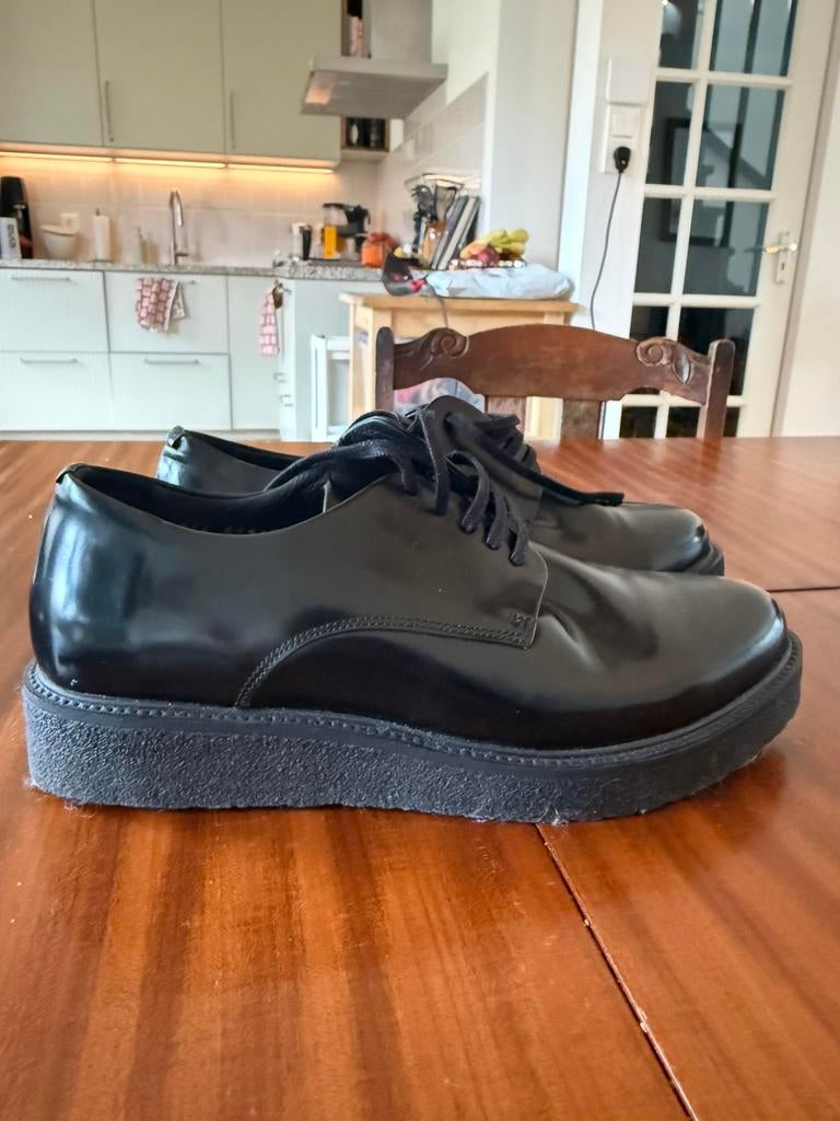 Royal republiQ 37, Ophalen of Verzenden, Zo goed als nieuw, Zwart, Sneakers of Gympen