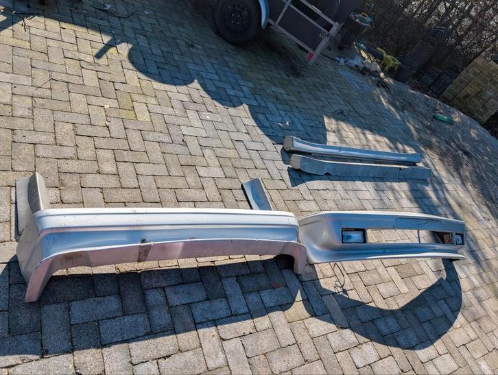 Mercedes 190 bodykit AMG zender lorinser HF kamei, Auto-onderdelen, Sidebars, Ophalen