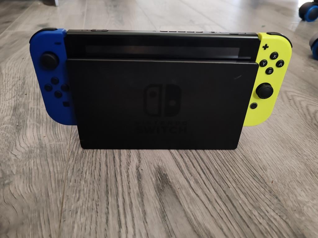 Switch, Ophalen, Zo goed als nieuw, Zonder controller, Switch Original