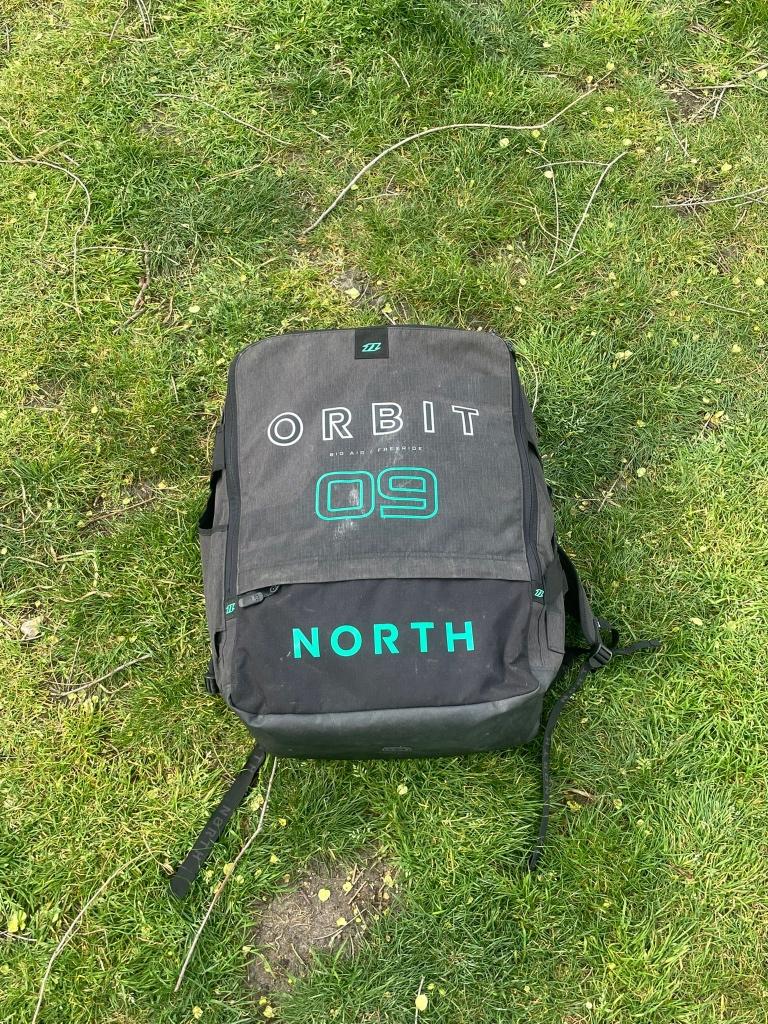 North Orbit 9 meter 2023, Watersport en Boten, Kitesurfen, 9 m², Geen board, Ophalen of Verzenden, Zo goed als nieuw