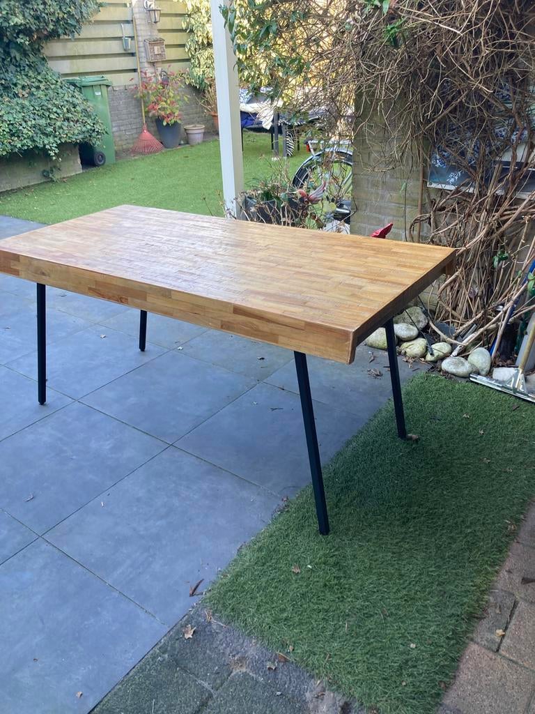 Grene tafel met ijzeren onderstel, Huis en Inrichting, Gebruikt, 100 tot 150 cm, Vier personen, Grenenhout