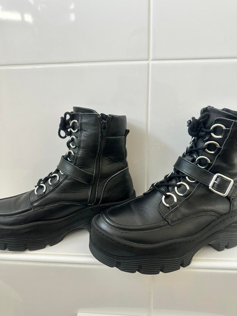 Zign  enkellaarzen maat 40 zwart leer, Kleding | Dames, Schoenen, Ophalen of Verzenden, Zo goed als nieuw, Zwart