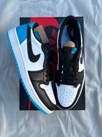 Air Jordan 1 Low UNC Toe - Maat 40.5, Kleding | Heren, Schoenen, --, Blauw, Nieuw, Ophalen of Verzenden