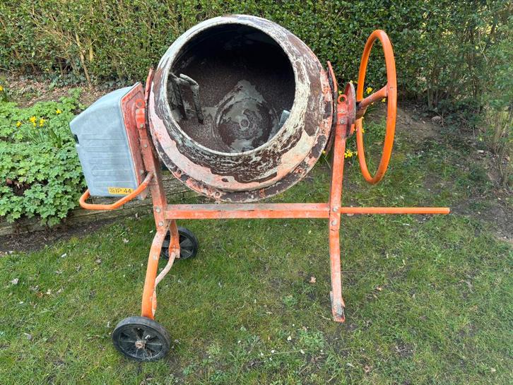 Perfect werkende betonmolen, Doe-het-zelf en Verbouw, Betonmolens, Gebruikt, Ophalen