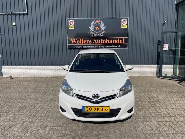 Toyota Yaris 1.0 VVT-i Aspiration, Auto's, Euro 5, Stof, Wit, Origineel Nederlands