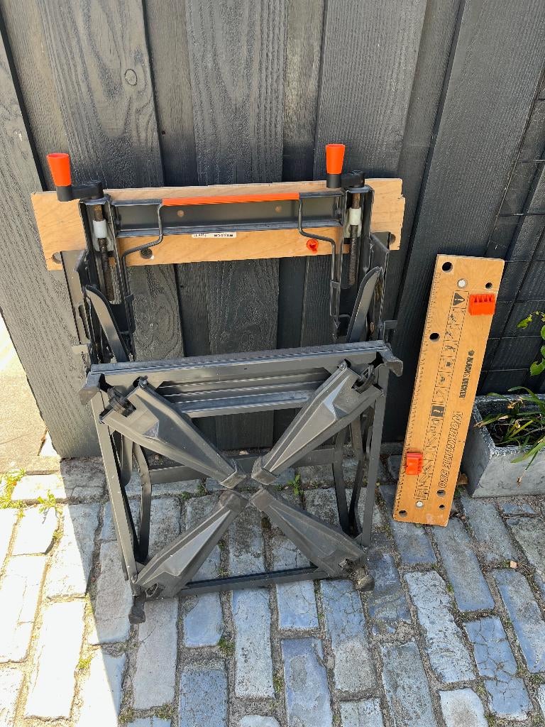 Workmate 550 Black & Decker, Doe-het-zelf en Verbouw, Werkbanken, Ophalen, Gebruikt, Minder dan 70 cm, Inklapbaar