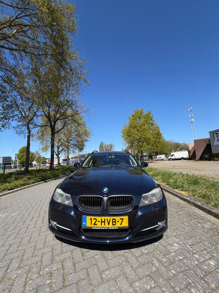 BMW 3-Serie 3.0 I 335 Xdrive Touring AUT 2009 Blauw, Automaat, 1800 kg, Beige, Blauw