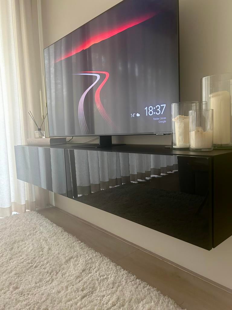 Zwevend tv meubel zwart glans, Huis en Inrichting, Kasten | Televisiemeubels, Gebruikt, 150 tot 200 cm, Ophalen of Verzenden, Minder dan 100 cm