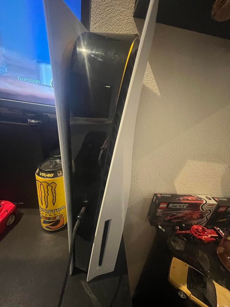 PS5 met 2 controllers, headset en extra opslag, Spelcomputers en Games, Ophalen, Gebruikt, Playstation 5