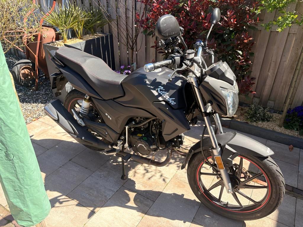 Killerbee F31 Schakelbrommer  2338 km!, Ophalen, Maximaal 45 km/u, Zo goed als nieuw, 4 versnellingen