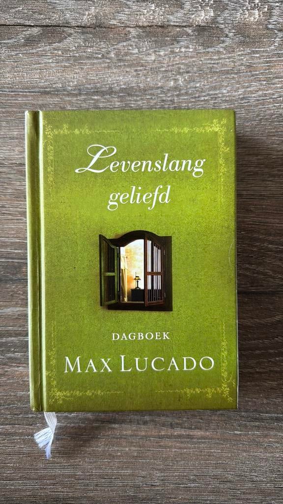Max Lucado - Levenslang geliefd, Boeken, Godsdienst en Theologie, Zo goed als nieuw, Ophalen of Verzenden
