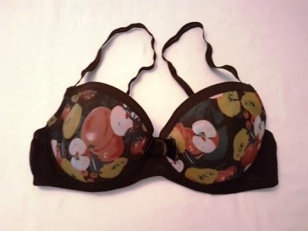 BH 80B Esmara beugelmodel zwart gebloemd iets voorgevuld, Kleding | Dames, Ondergoed en Lingerie, Esmara, Ophalen of Verzenden