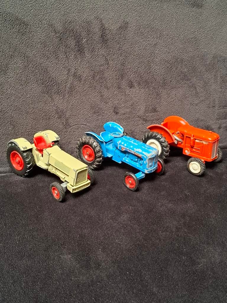 Matchbox lesney Fordson, siku Hanomag,  budgie Fiat tractor, Ophalen of Verzenden
