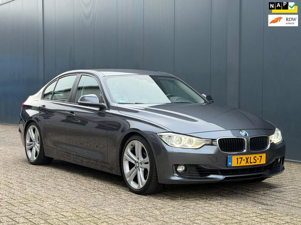 BMW 3-serie 320i AUT|Navi Prof|StoelVW|Leder|Topstaat!, Automaat, Achterwielaandrijving, Gebruikt, 4 cilinders