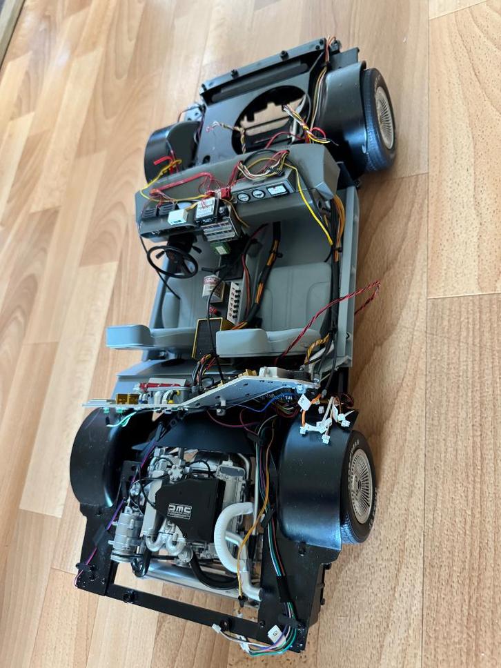 koop: DeLorean bouwpakket / modelauto – project voor hobby, Hobby en Vrije tijd, Modelbouw | Auto's en Voertuigen, Nieuw, Auto