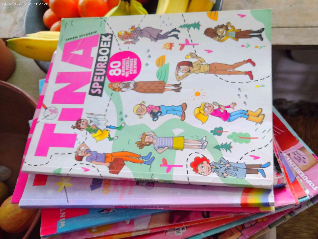 tina's, Ophalen of Verzenden, Gelezen, Damesbladen