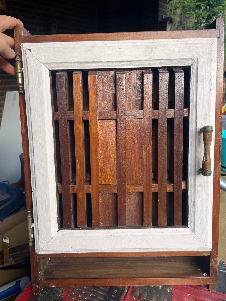 Lief klein hangkastje, Ophalen, Gebruikt