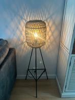 Bamboe vloerlamp Xenos – tripod – sfeerlamp – nieuwstaat, Huis en Inrichting, Overige materialen, Ophalen of Verzenden, Zo goed als nieuw