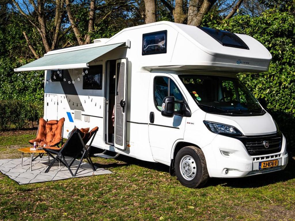 SunLiving A75DP 6-pers familiecamper full option, Caravans en Kamperen, Campers, Alkoof, Ringverwarming, Fiat, Bedrijf