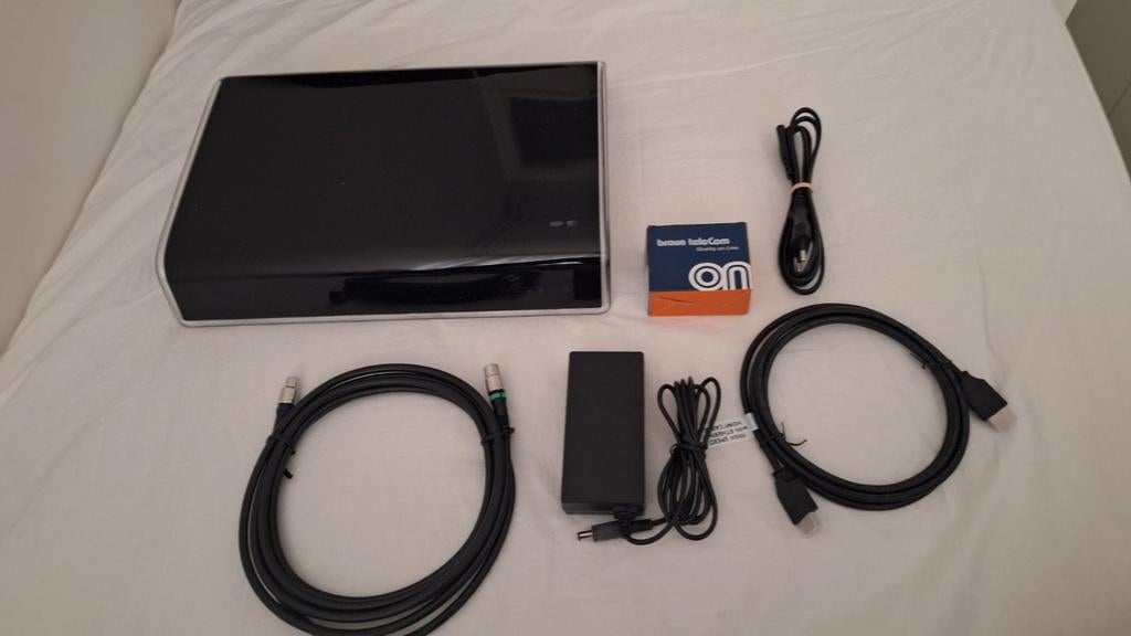 Samsung (Ziggo) router met kabels en voeding. NIEUW, Audio, Tv en Foto, Blu-ray-spelers, Ophalen of Verzenden, Zo goed als nieuw