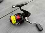 Nieuw Shimano Siena 2500 vismolen, Ophalen of Verzenden, Zo goed als nieuw, Molen