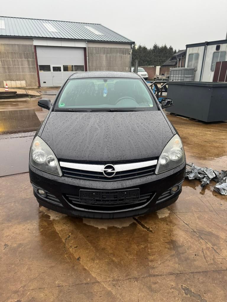 Opel Astra 1.6 GTC 2006 in onderdelen, Ophalen, Gebruikt, Opel