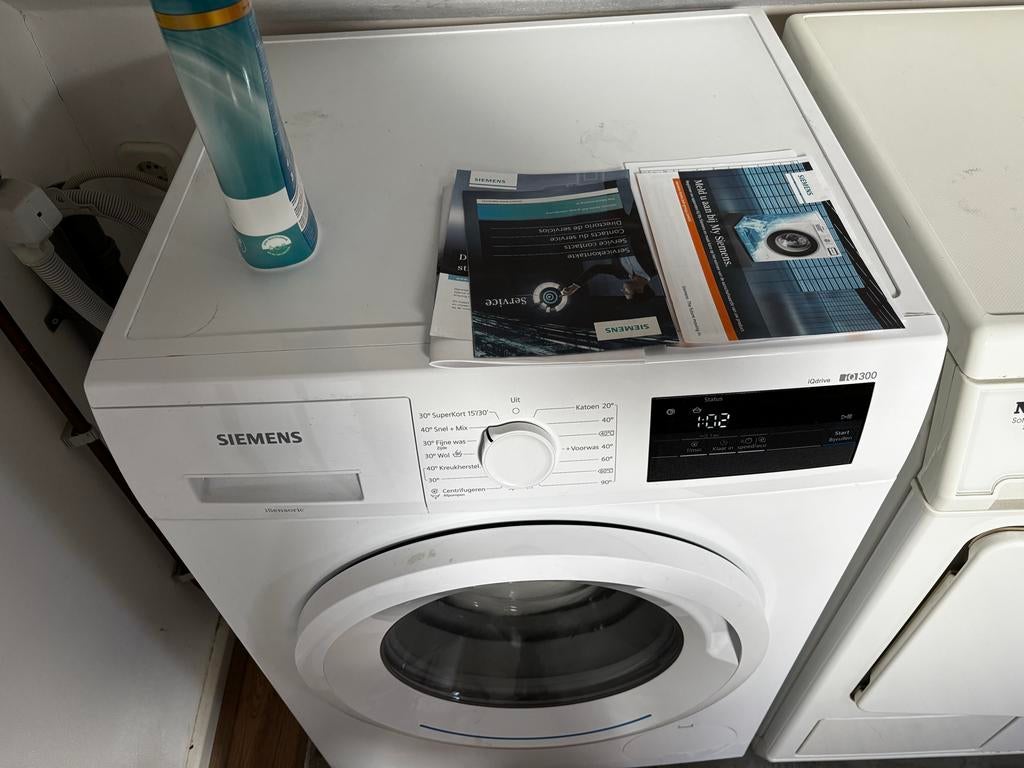 Siemens iQdrive iQ300 Wasmachine - Zo goed als nieuw, Ophalen of Verzenden, Zo goed als nieuw, Voorlader, Kort programma
