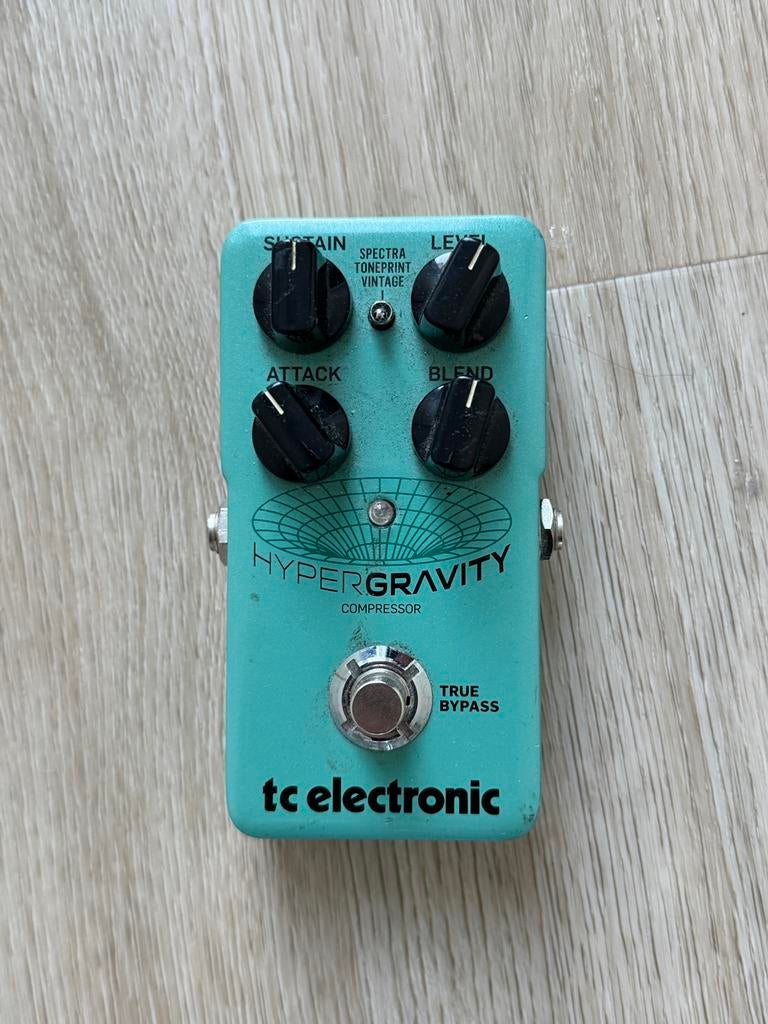TC electronic - hypergravity compressor effect pedaal, Ophalen of Verzenden, Zo goed als nieuw, Compressor