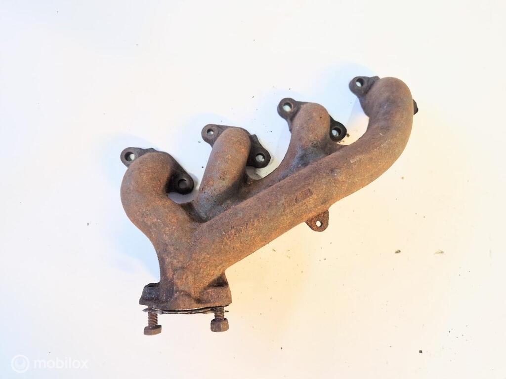 Uitlaatspruitstuk Volvo 240 242 244 245 740 940, Gebruikt, Ophalen of Verzenden, Volvo, Volvo