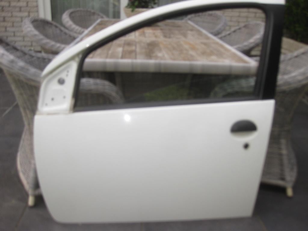 voorbumper, bumper ,deur, deuren, peugeot 107 , citroen c1, Ophalen of Verzenden, Voor, Peugeot, Bumper