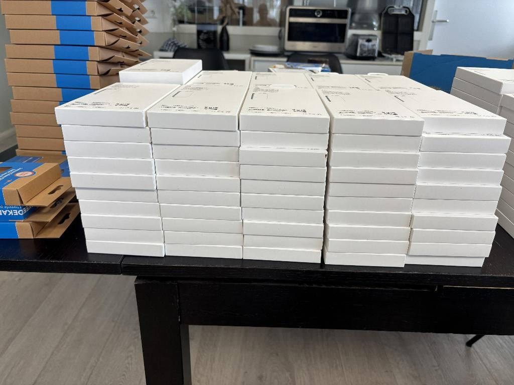 ca. 300 telefoon accessoires te koop nieuw in de verpakking, Ophalen, Apple, Geen idee, Nieuw