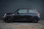 Mini Mini Electric Essential 33 kWh / Sportstoel / Camera /, Auto's, Mini, Lichtsensor, 33 kWh, 4 stoelen, Leder en Stof