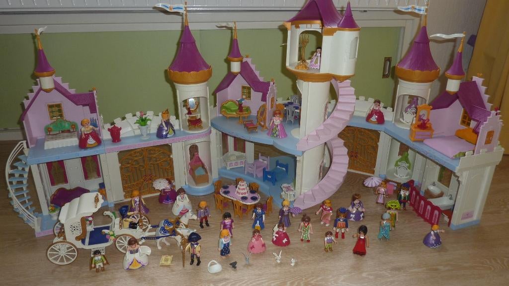 playmobil kastelen koets 26 poppetjes en veel meer, Kinderen en Baby's, Speelgoed | Playmobil, Ophalen of Verzenden