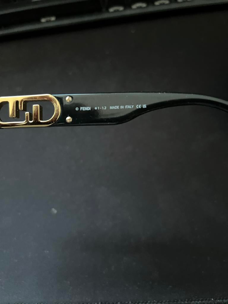 Fendi zonnebril, Overige merken, Gebruikt, Zonnebril, Verzenden