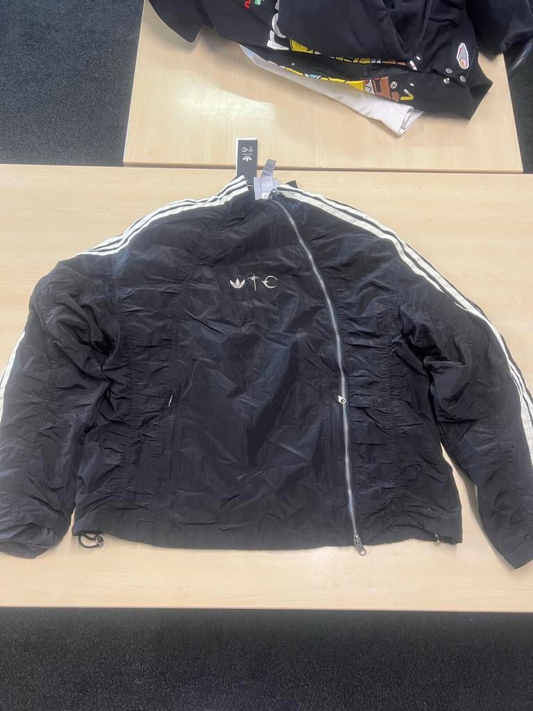 Adidas jas met strepen, Ophalen of Verzenden, Nieuw, Maat 48/50 (M), Zwart