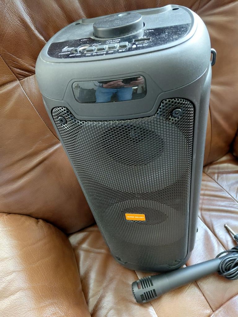 Soundbox met microfoon, Verzenden