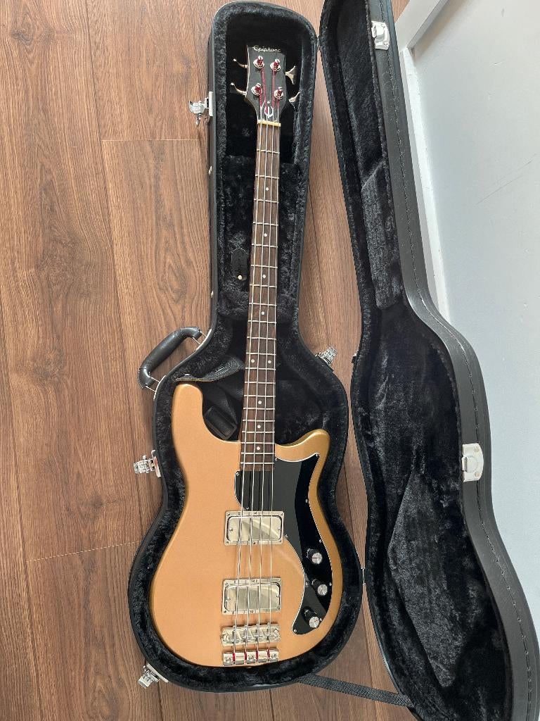 Epiphone Embassy bass + koffer, Muziek en Instrumenten, Snaarinstrumenten | Gitaren | Bas, Ophalen, Zo goed als nieuw