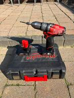 Milwaukee M12 Boormachine met 2 accu's en lader, Doe-het-zelf en Verbouw, Gereedschap | Boormachines, Ophalen of Verzenden, Gebruikt