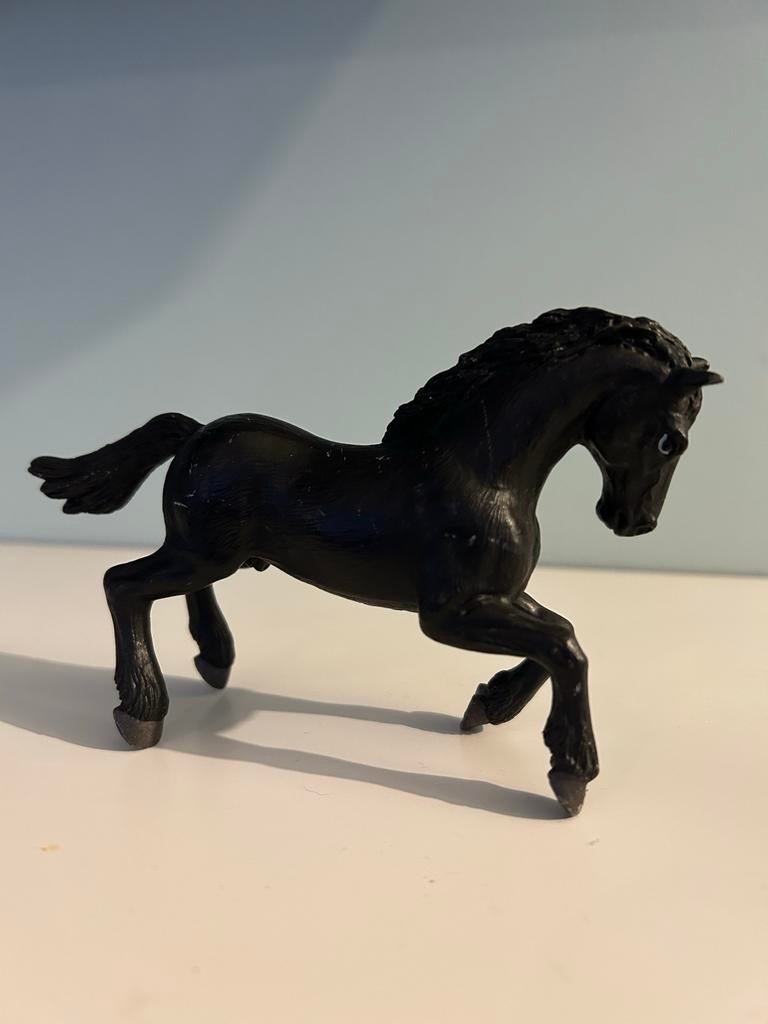 Schleich Mustang Hengst 1997 - Modelnr. 13235, Ophalen of Verzenden, Gebruikt, Jongen of Meisje