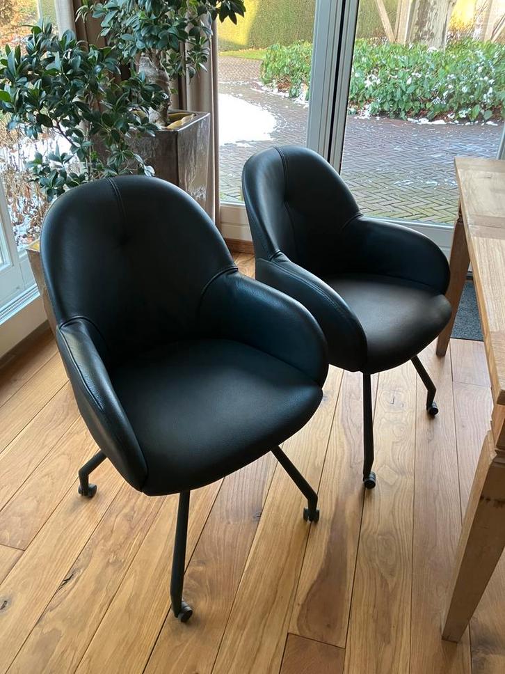 4 Lederen zwarte eetkamerstoelen., Huis en Inrichting, Stoelen, Zo goed als nieuw, Vier, Leer, Zwart, Ophalen