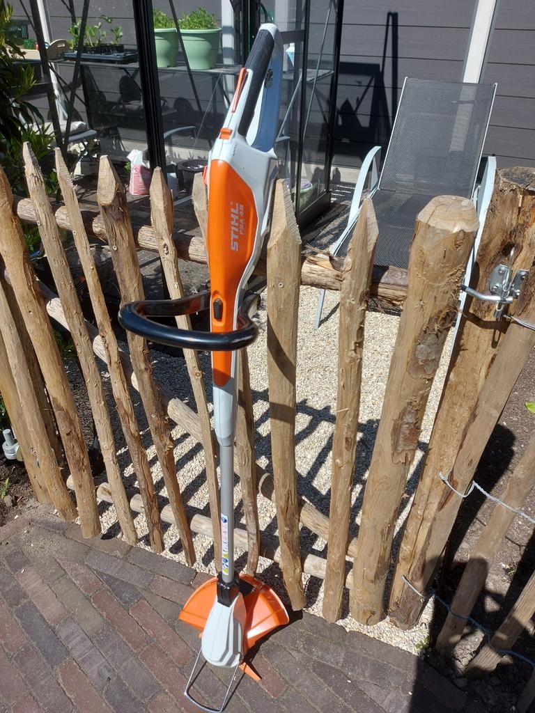Stihl FSH 45 accu kantenmaaier, Ophalen, Nieuw, Accu