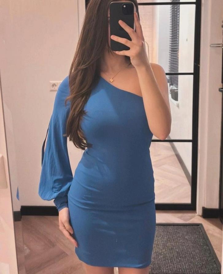 Patrizia Pepe Blauwe One Shoulder Jurk Maat 34 (0), Kleding | Dames, Jurken, Zo goed als nieuw, Maat 34 (XS) of kleiner, Blauw