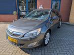 Opel ASTRA 1.4 TURBO COSMO, trekhaak, navi, cruise, airco, Voorwielaandrijving, Euro 5, Gebruikt, 4 cilinders