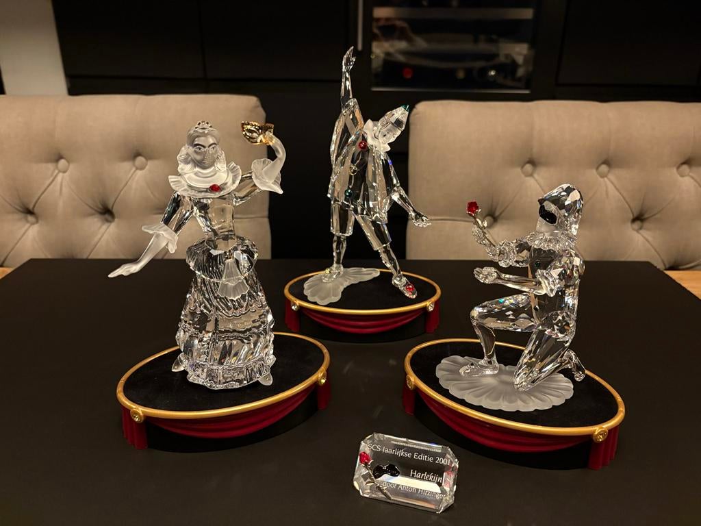 Swarovski SCS Jaarstukken Trilogie Masquerade, Ophalen of Verzenden, Zo goed als nieuw, Figuurtje