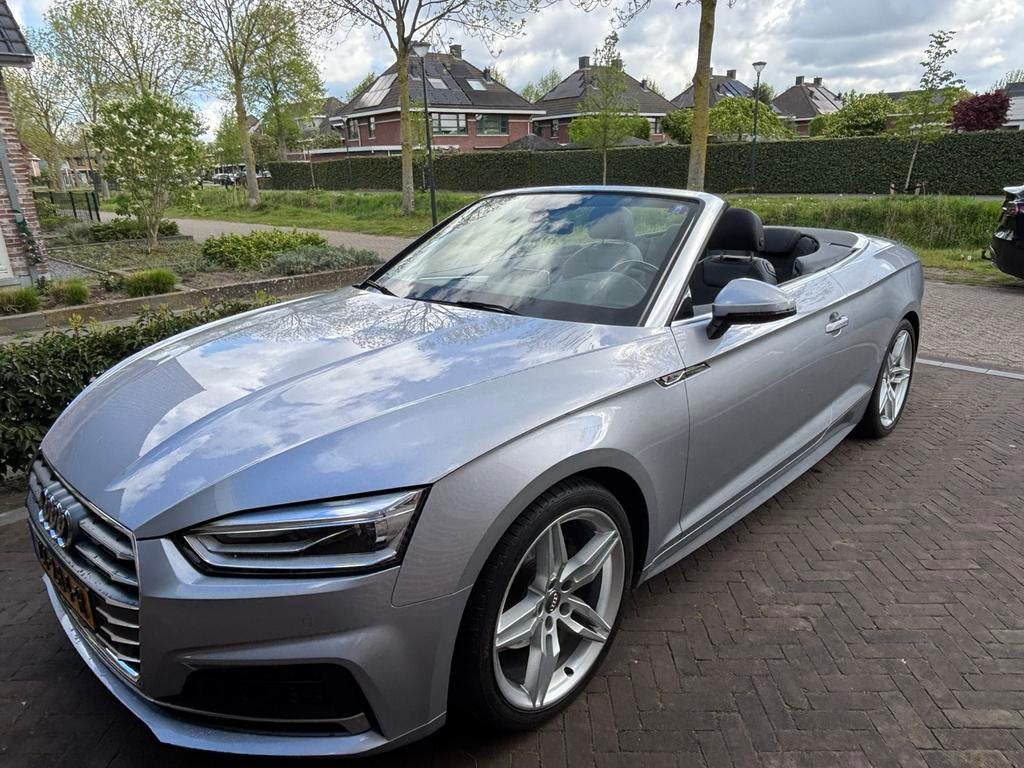 Audi A5 2.0 Tfsi Mhev 190pk S Tronic 2018 Grijs, Auto's, Audi, Zwart, 4 stoelen, Particulier, 93 €/maand